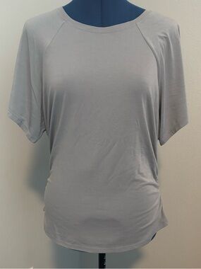 Athleta Ruched Side Tee – Light Grey